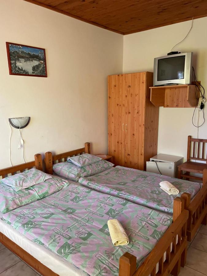 Appartamento Zsuzsa Apartman Poroszló Esterno foto