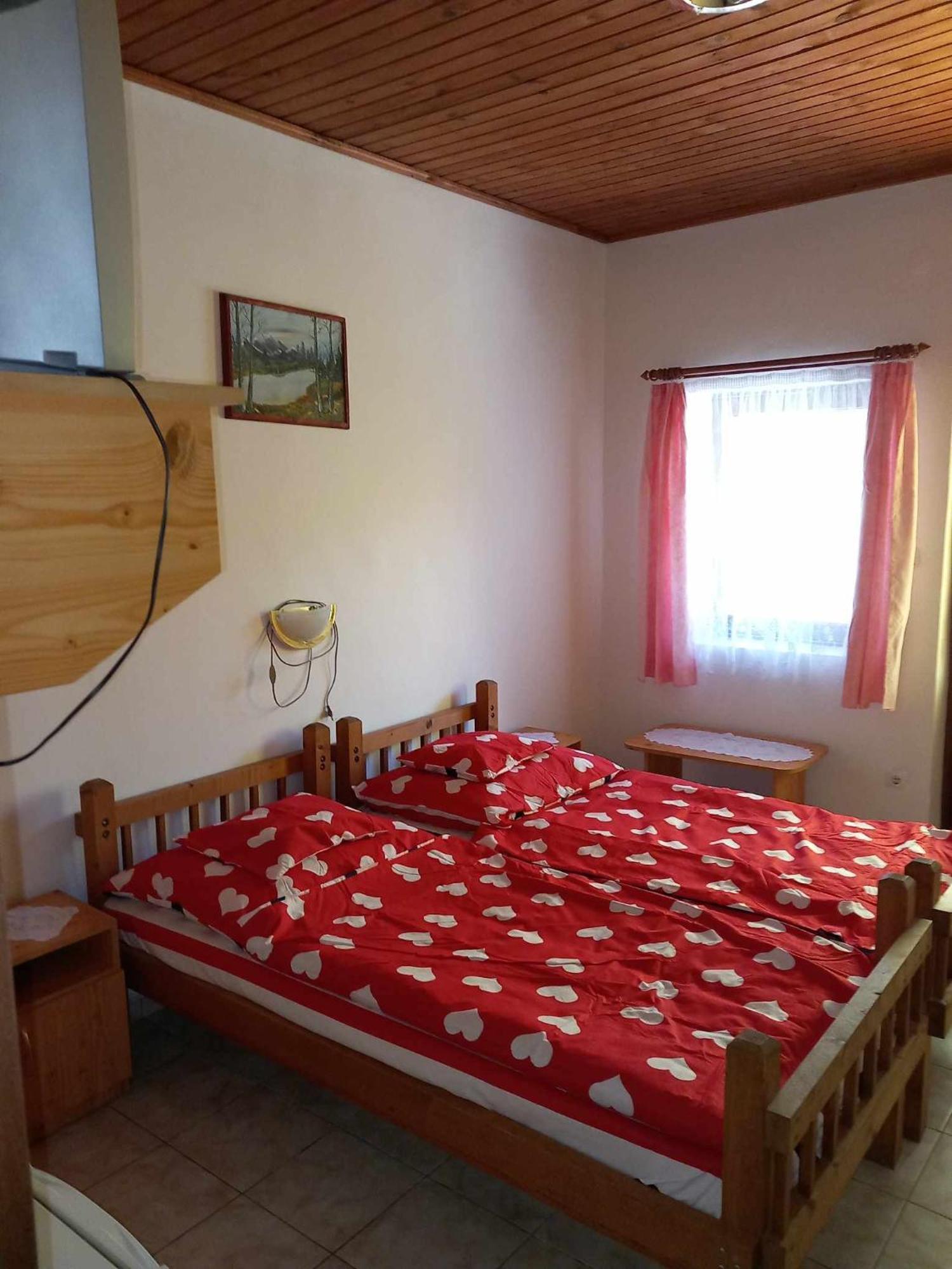 Appartamento Zsuzsa Apartman Poroszló Esterno foto